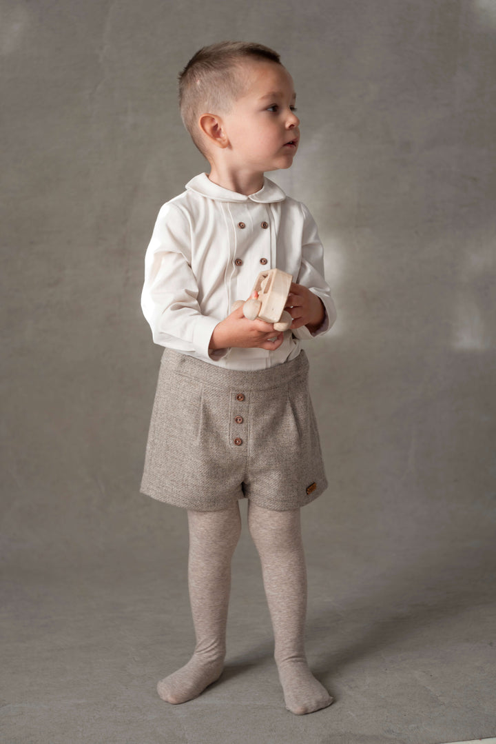 Mod.28.1 Off-white panelled shirt with baby collar