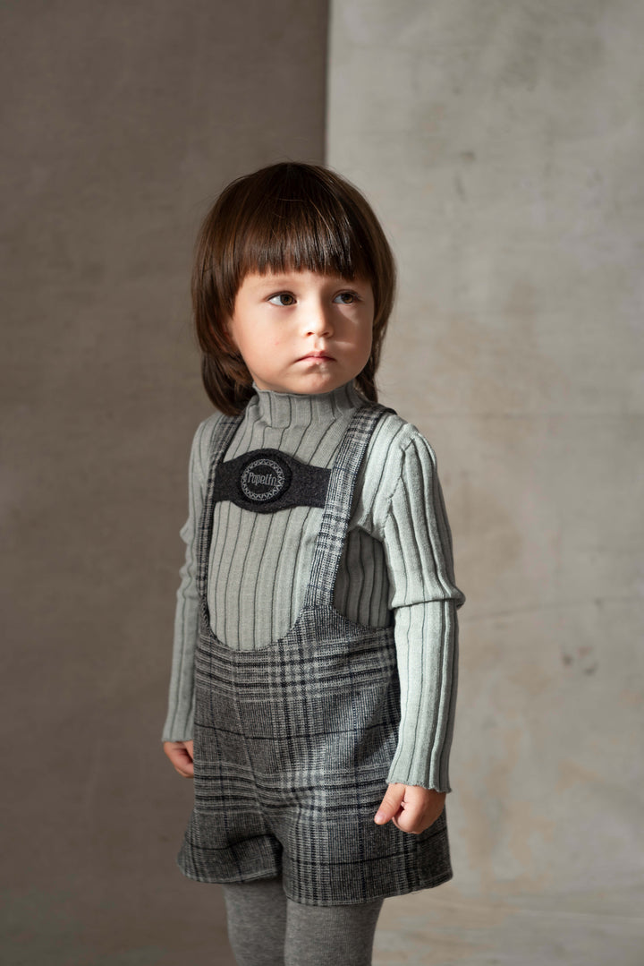 Mod.9.5 Grey plaid woollen short dungarees with embroidery appliqué