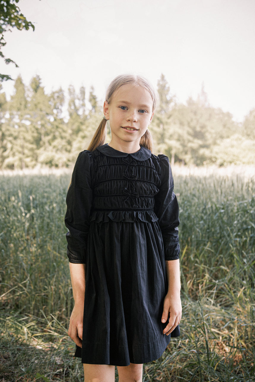 NDR614 SMOCKED DRESS - BLACK