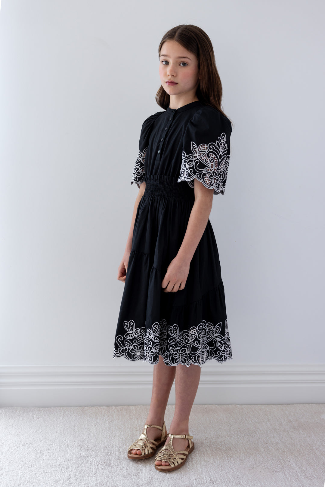 1277C-BLACK/CREAM SHIRRED EMBRODIERED DRESS
