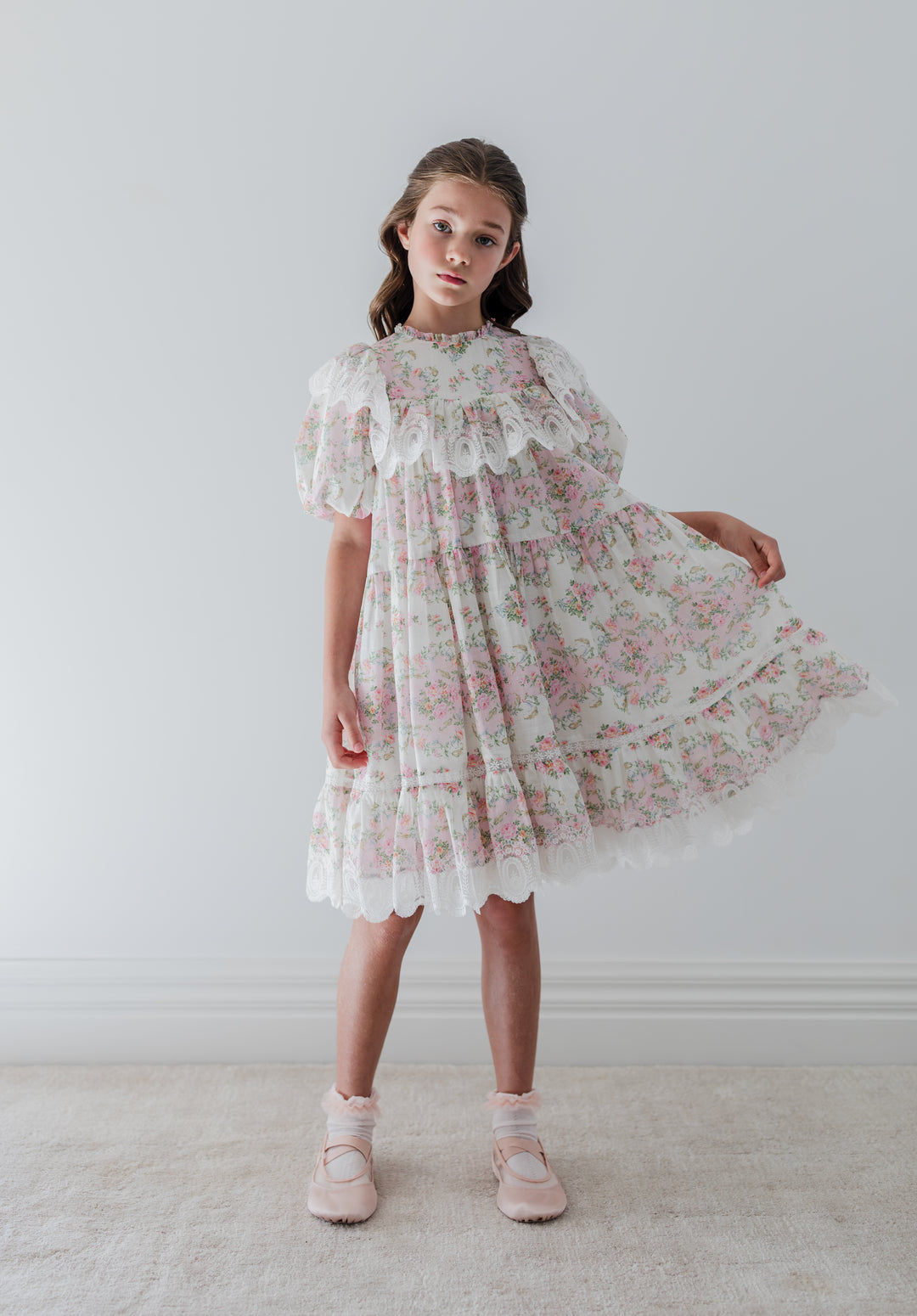 1430-S/S VINTAGE WALLPAPER LACE RUFFLE DRESS