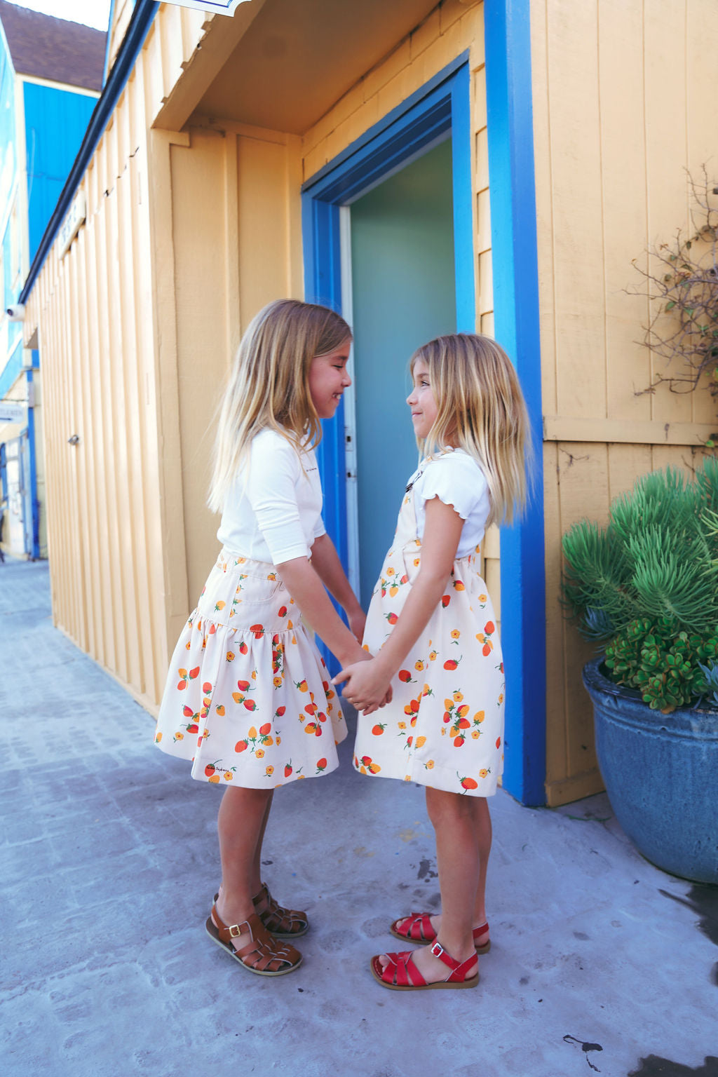 PREORDER 2620-GIRL PINAFORE STRAWBERRY DRESS