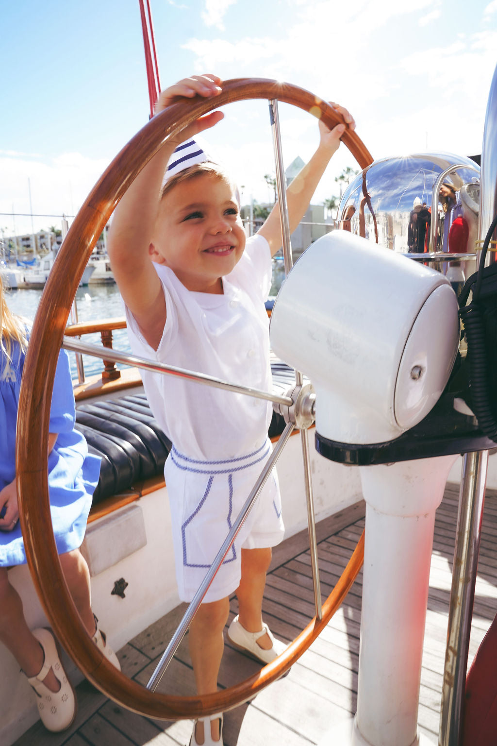 2636-BOY LINEN SHIRT WITH HOUSE-WHITE/BLUE