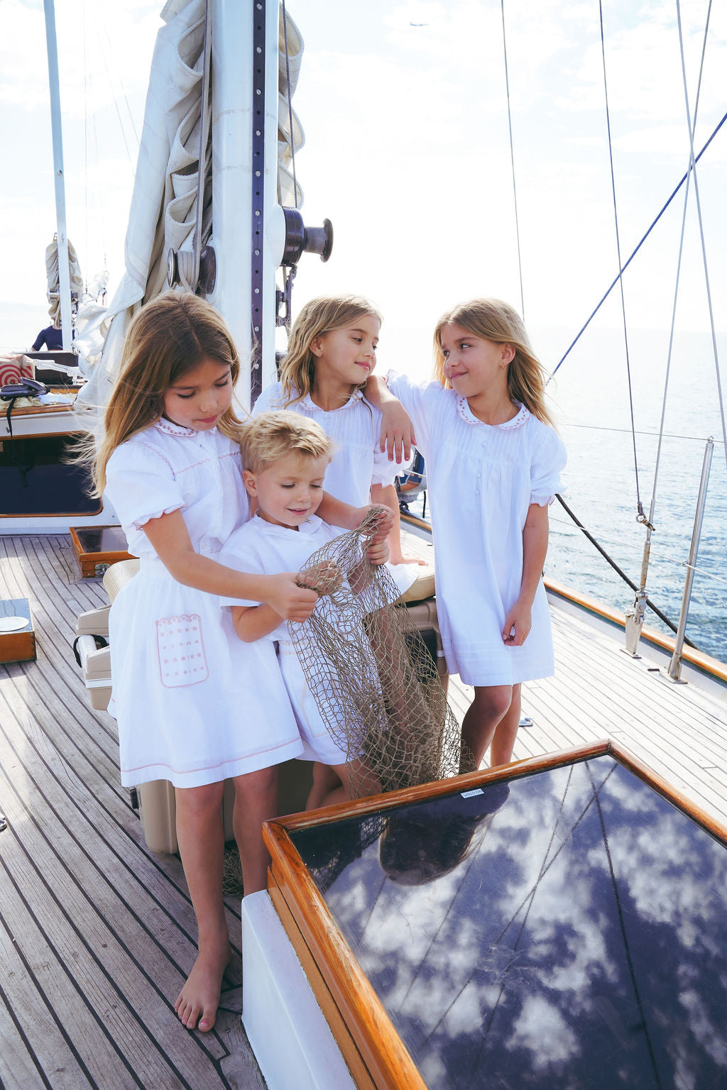 2643-GIRL LINEN DRESS WITH SCALLOPS-WHITE/DUSTY PINK