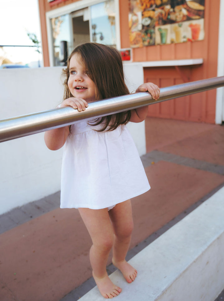 2645-BABY LINEN SET WITH SCALLOPS-WHITE/DUSTY PINK