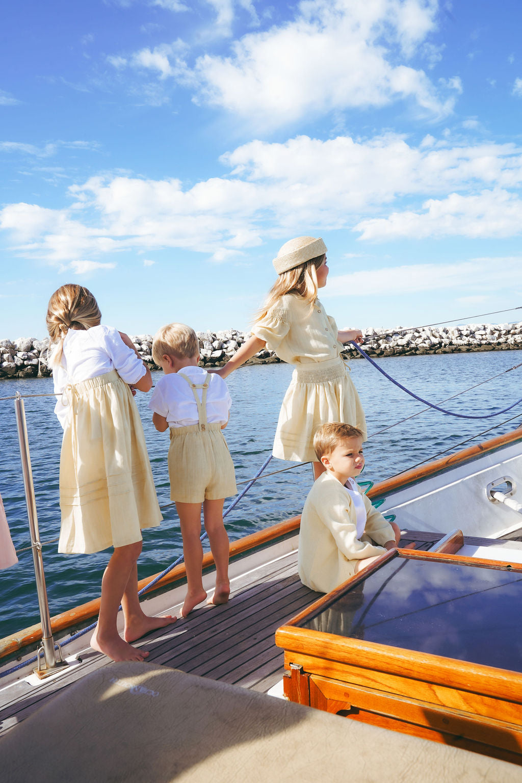 2615-BOY LINEN SHORTS W SUSPENDERS-YELLOW