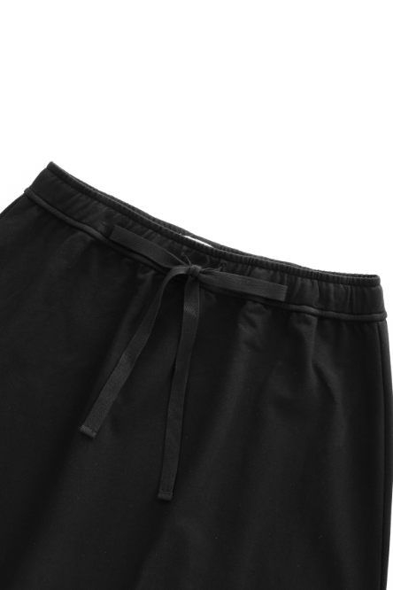 MIDI CIRCLE SKIRT WITH CENTER TIE-BLACK