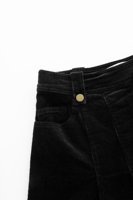 FRONT PLEATED CORDUROY SKIRT-BLACK