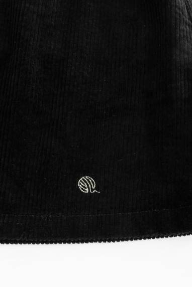 FRONT PLEATED CORDUROY SKIRT-BLACK