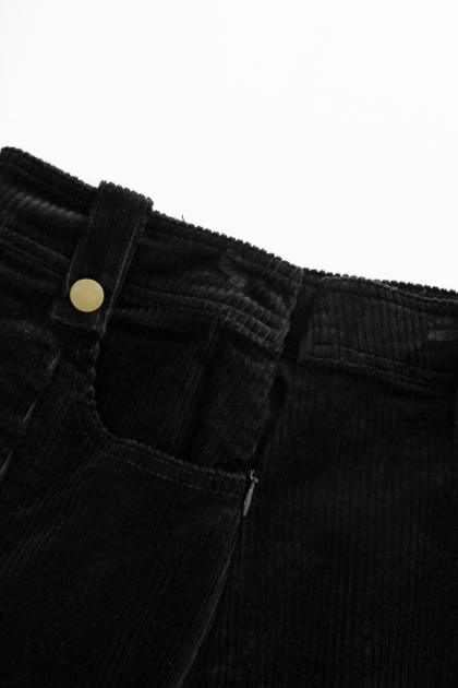 FRONT PLEATED CORDUROY SKIRT-BLACK