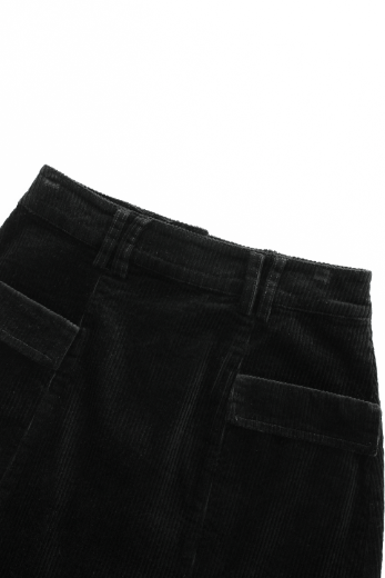 CORDUROY SKIRT WITH POCKETS-BLACK