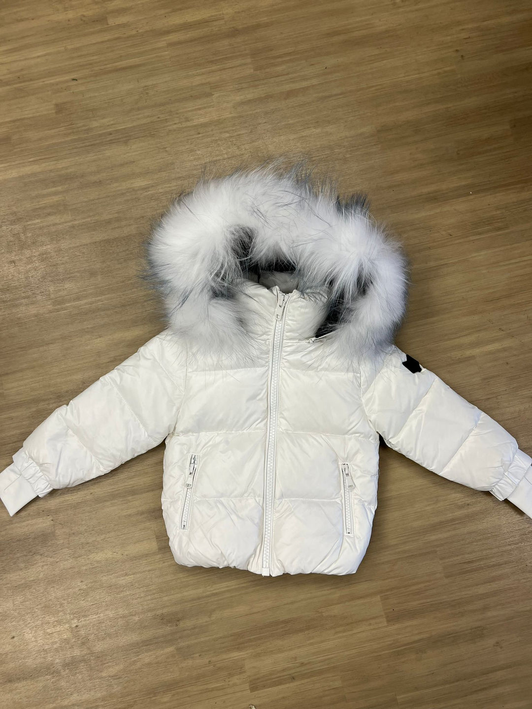 BABY COAT-White/Blue Fur