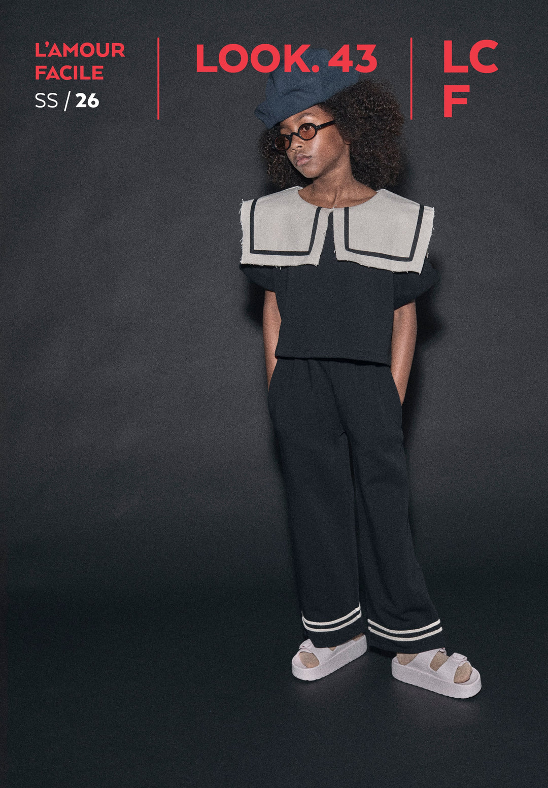 ODISSEY CROP SWEATSHIRT-Black