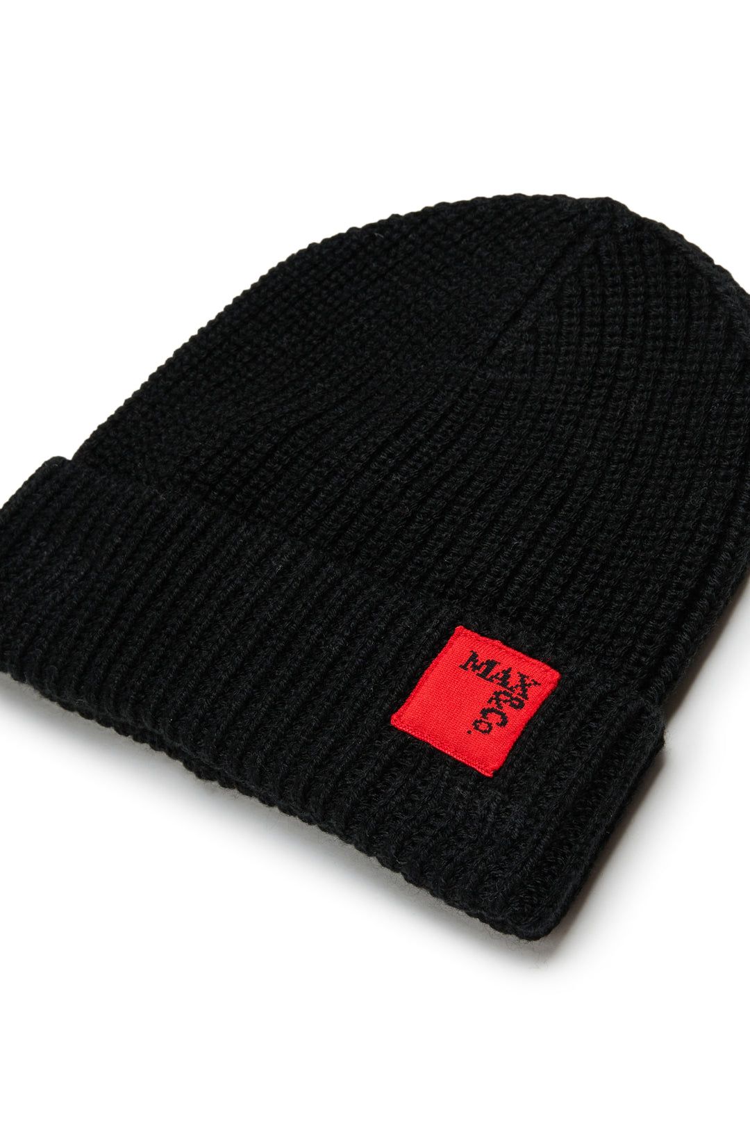 FW26 MX0242 BLACK MX048 KNIT BEANIE WITH RED LABEL