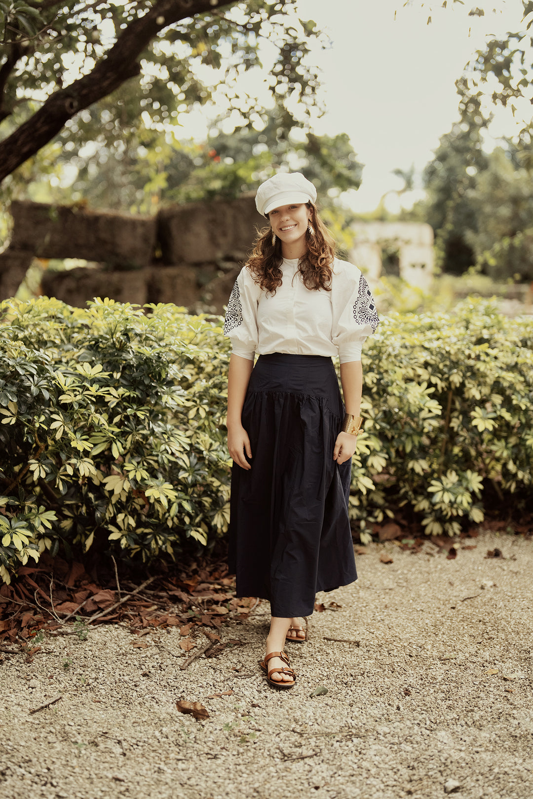 G859 EMBROIDERY DETAILED SHIRT-WHITE/NAVY