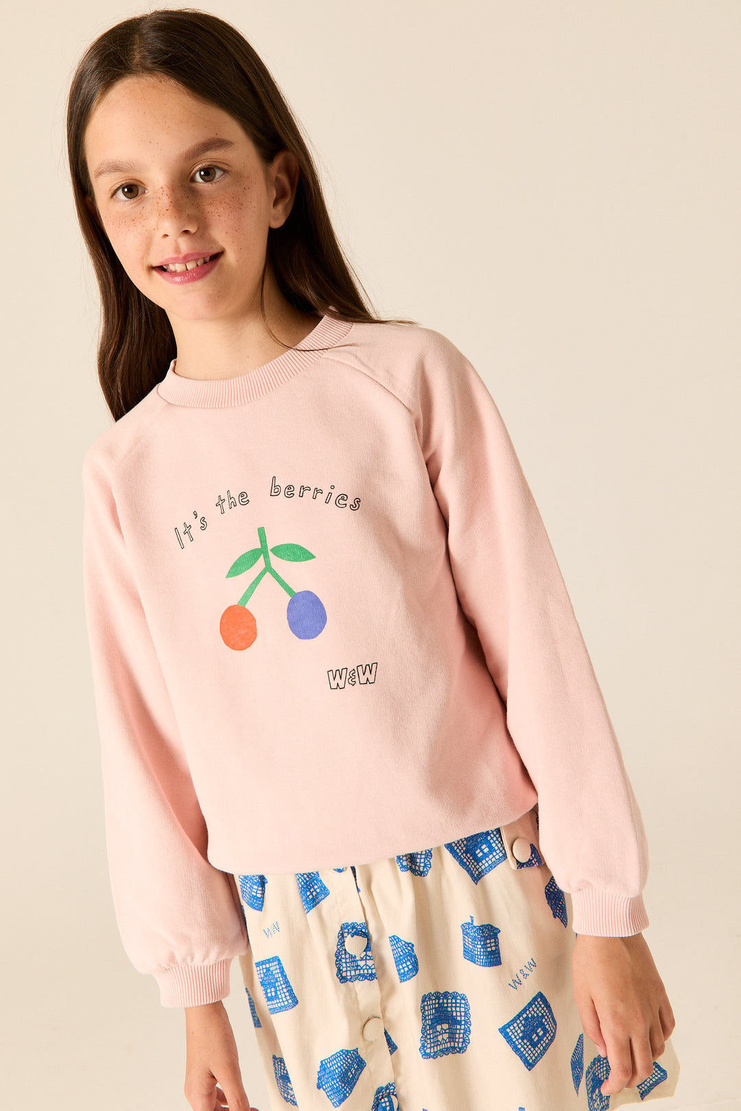 E26117 BERRIES SWEATSHIRT - PALE PEACH
