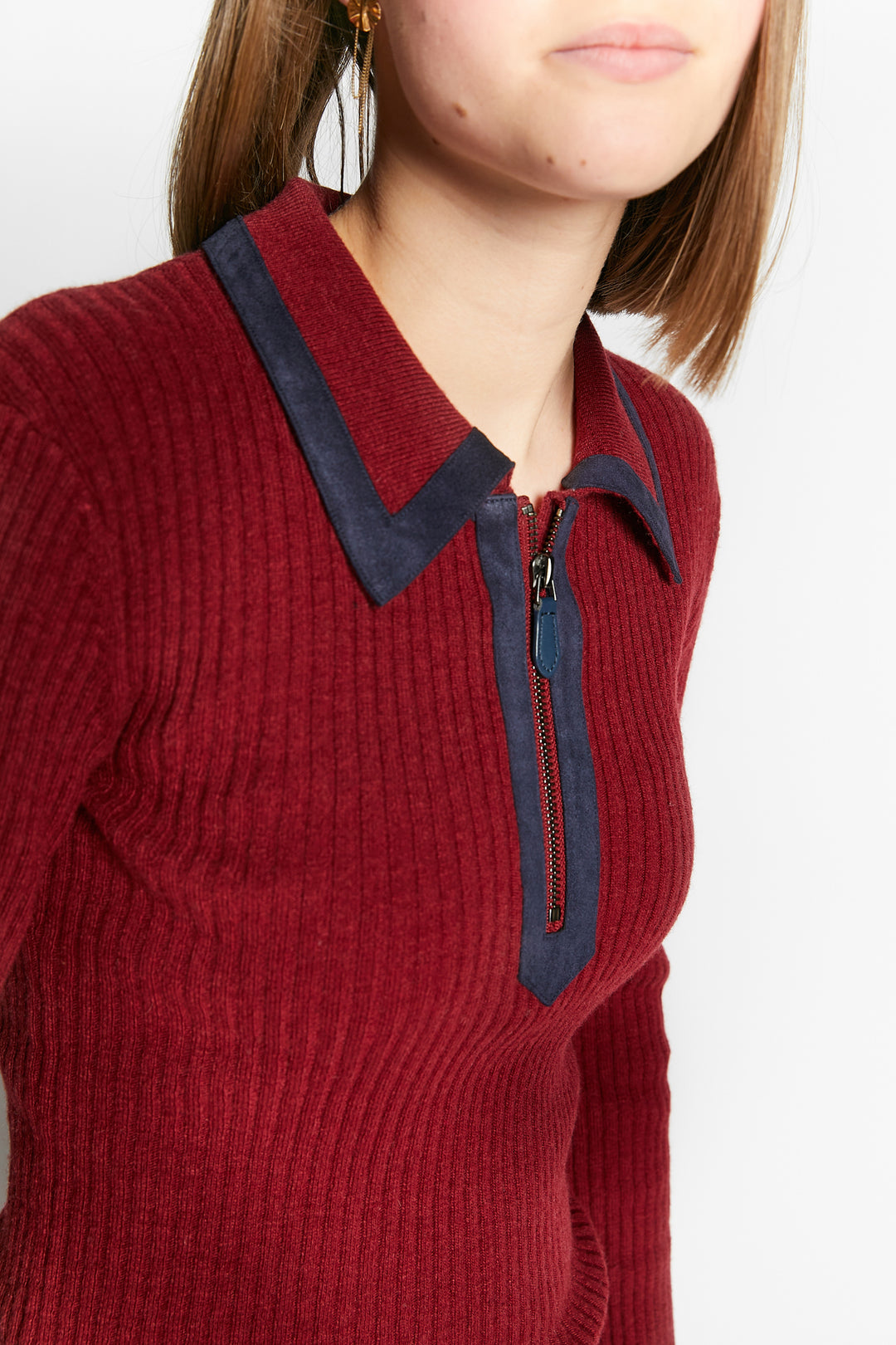 WINGFOIL POLO COLLAR PULLOVER W/ FAKE SUEDE DETAILS - MERLOT RED