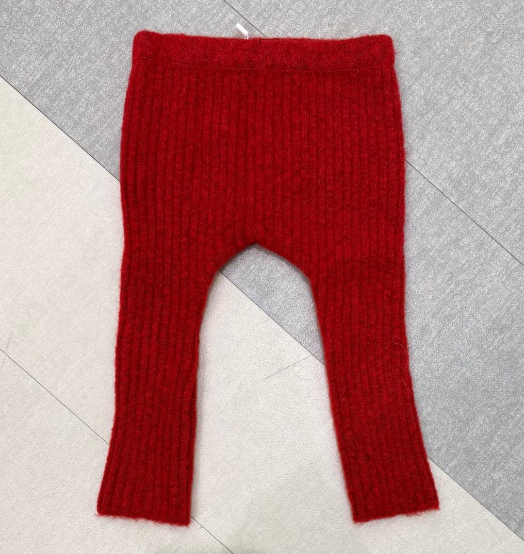 6064 BABY PANTS INUK RIBBED RED